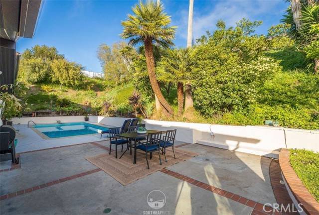 Rancho Palos Verdes, CA 90275,28068 Santona Drive