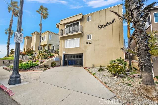 Redondo Beach, CA 90277,1802 Esplanade