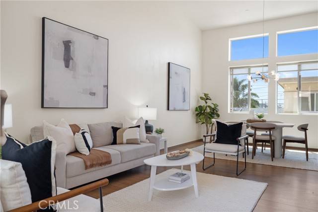 Redondo Beach, CA 90278,2205 Rockefeller Lane #B