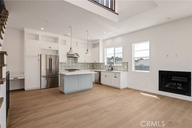 Redondo Beach, CA 90278,2100 Carnegie Lane