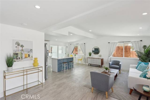Palm Springs, CA 92262,845 West Gateway Drive