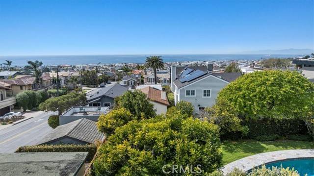 Manhattan Beach, CA 90266,207 N Dianthus St