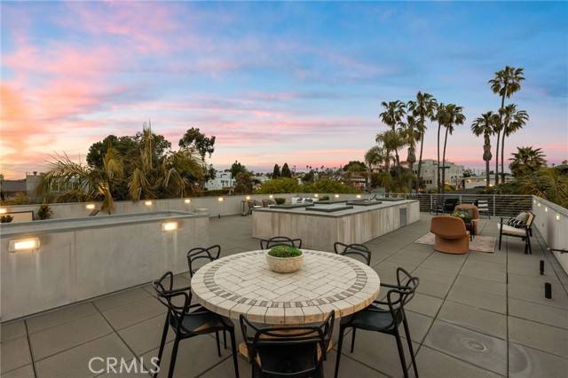 Los Angeles, CA 90066,3625 Colonial Avenue