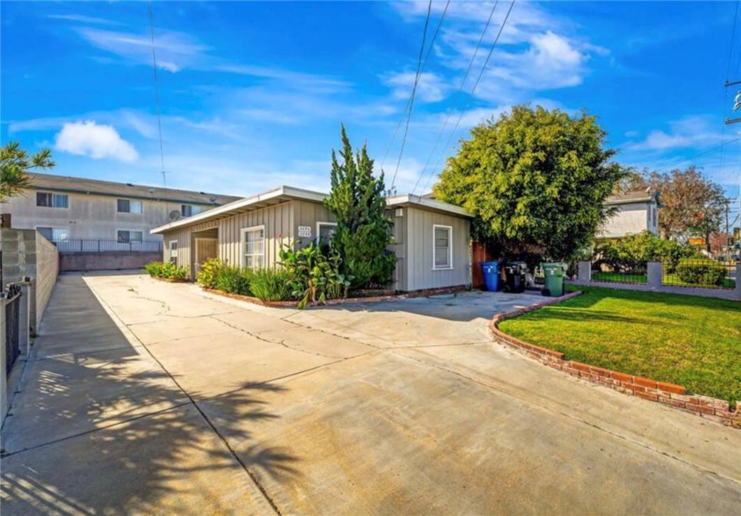 Hawthorne, CA 90250,3246 W 135th Street