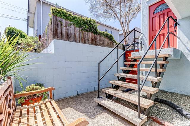 Redondo Beach, CA 90278,1703 Blossom Lane