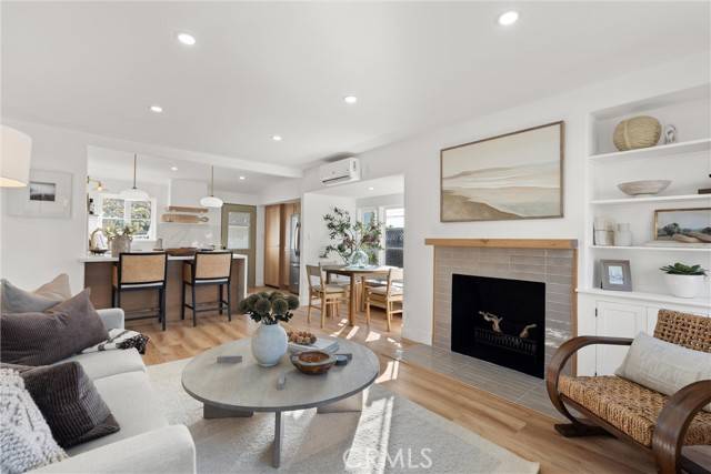 Costa Mesa, CA 92627,215 Cabrillo Street