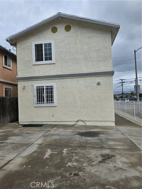 Los Angeles, CA 90059,10929 Compton Avenue