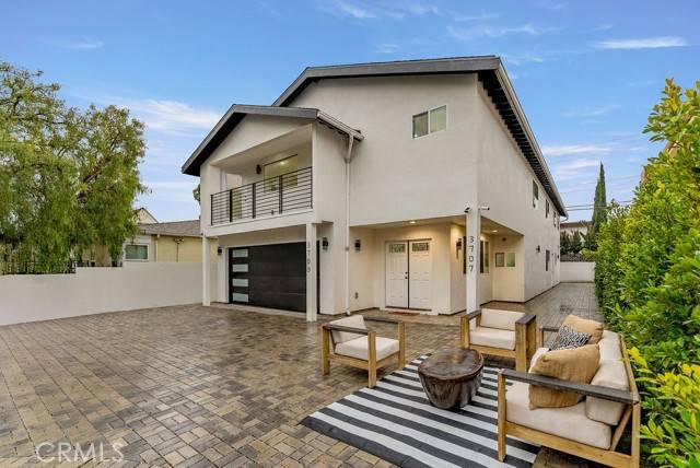 Los Angeles, CA 90034,3709 Greenfield Avenue