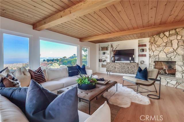 Rancho Palos Verdes, CA 90275,2978 Crownview Drive