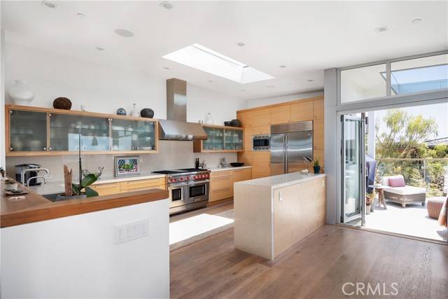 Hermosa Beach, CA 90254,232 26th Street