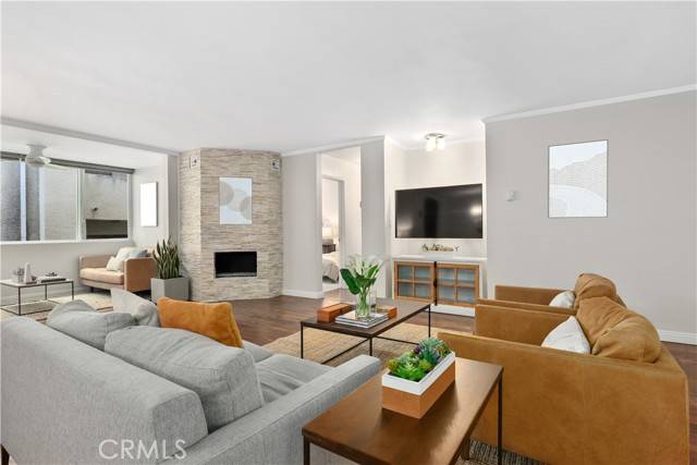 Santa Monica, CA 90403,930 3rd Street #106