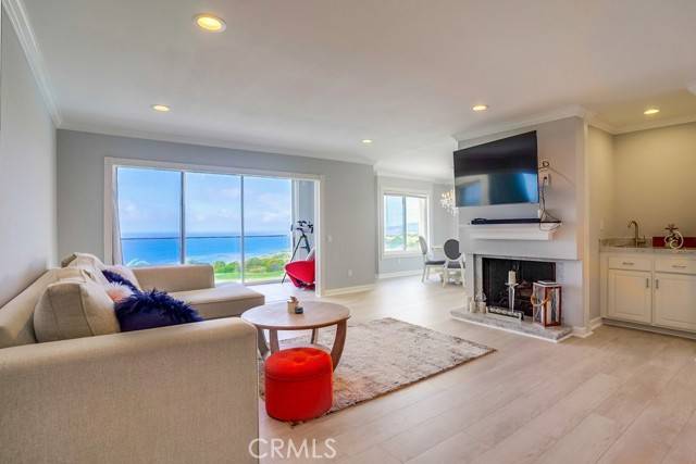 Rancho Palos Verdes, CA 90275,3200 La Rotonda Drive #311