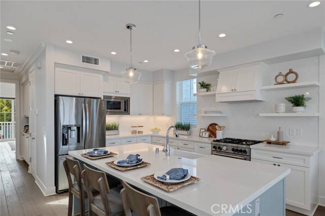 Redondo Beach, CA 90278,1524 Wollacott Street