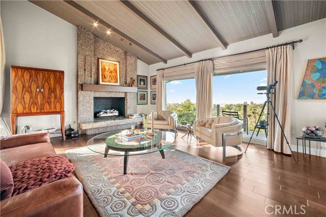 Rancho Palos Verdes, CA 90275,28852 Crestridge Road