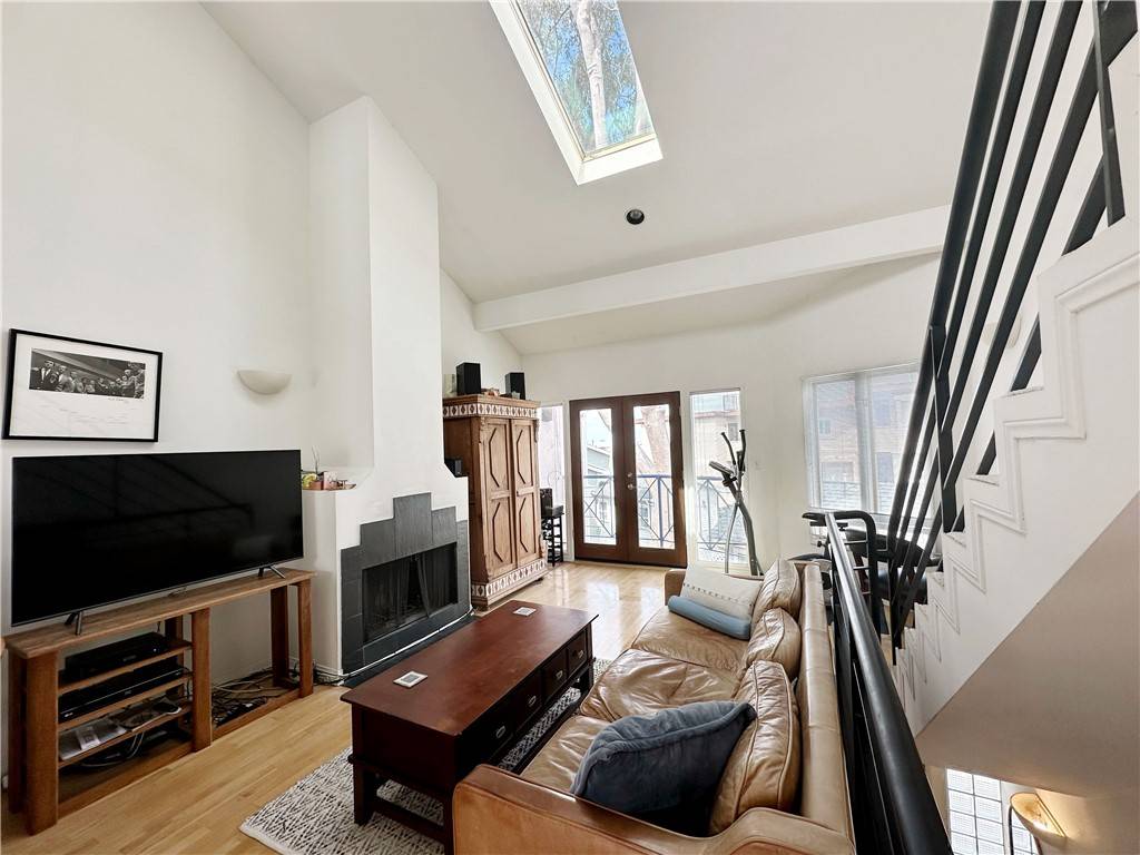 Santa Monica, CA 90405,2454 4th Street #2
