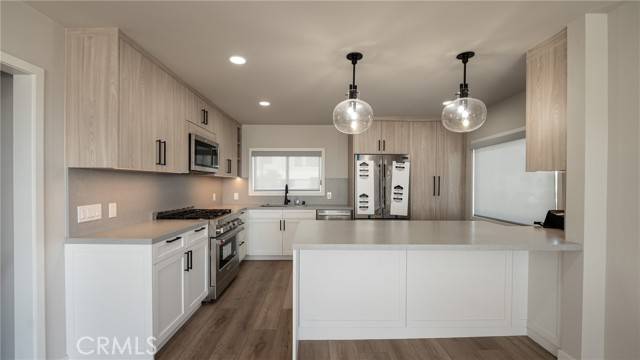 Manhattan Beach, CA 90266,213 10th Street