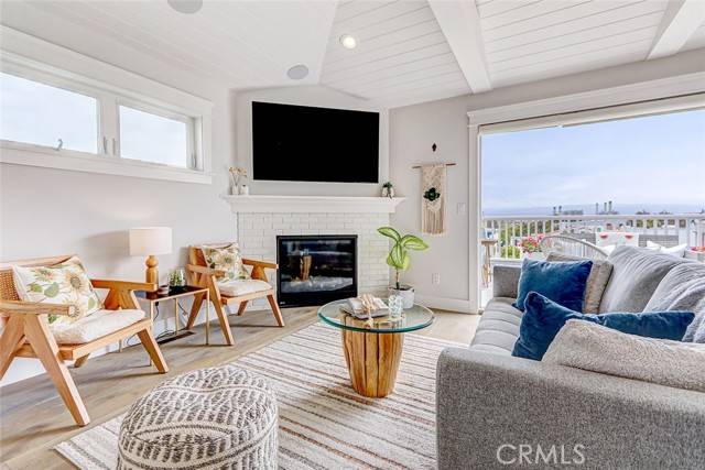 Hermosa Beach, CA 90254,704 Loma