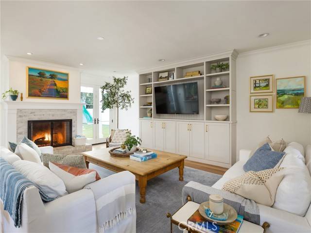 Palos Verdes Estates, CA 90274,4024 Via Picaposte