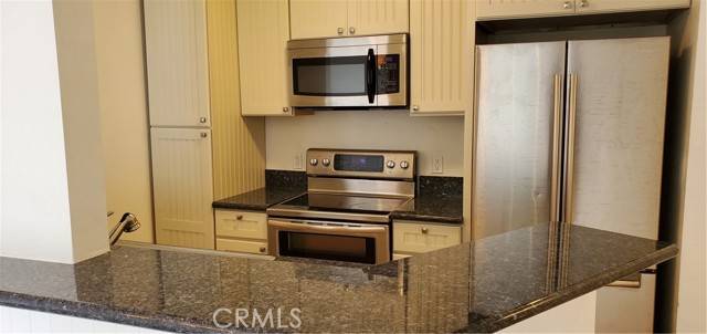 Redondo Beach, CA 90277,650 The Village #214