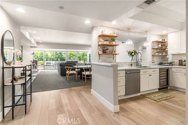Marina Del Rey, CA 90292,13600 Marina Pointe Drive #312