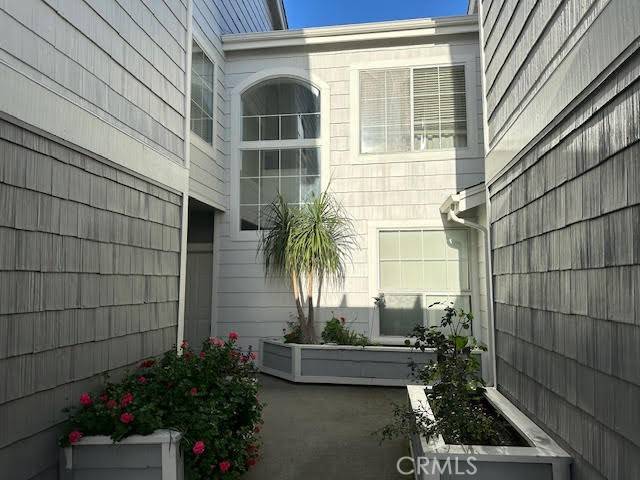 Redwood City, CA 94065,552 Shoal Circle