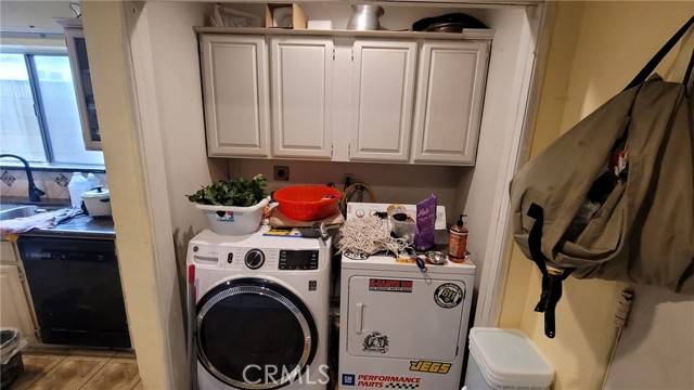 Carson, CA 90745,1100 E 215th Place