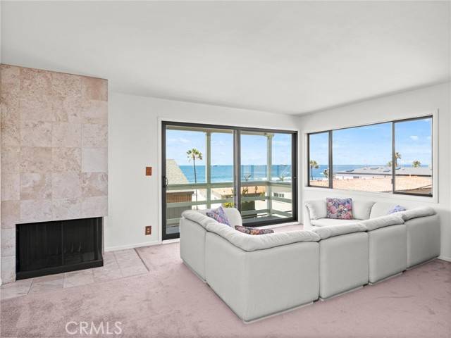 Manhattan Beach, CA 90266,112 38th Street #B Upper Unit