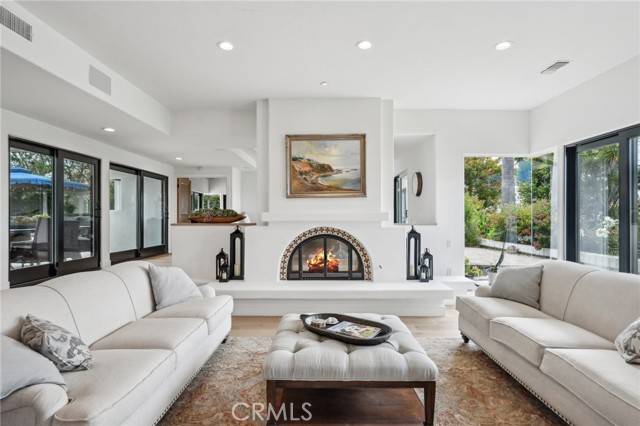 Palos Verdes Estates, CA 90274,2718 Via Victoria