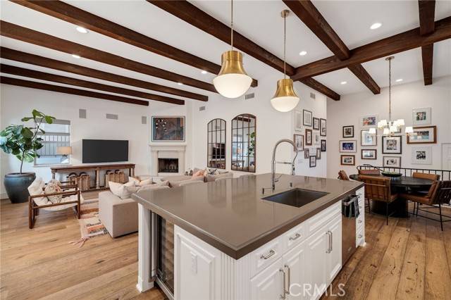 Manhattan Beach, CA 90266,737 35th Street