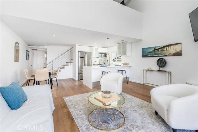 Hermosa Beach, CA 90254,320 Hermosa Avenue #202