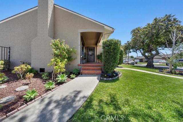 Long Beach, CA 90808,3344 Ladoga Avenue