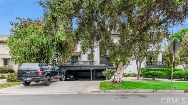 Los Angeles, CA 90034,10961 Rose Avenue