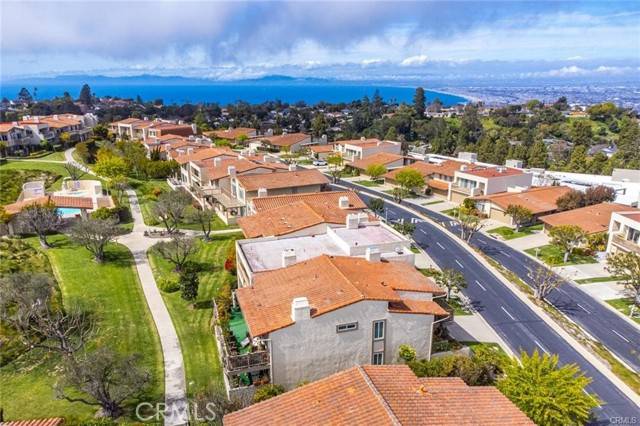 Rancho Palos Verdes, CA 90275,21 Hilltop Circle