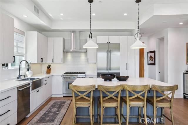 Redondo Beach, CA 90278,1926 Ruhland Avenue #B