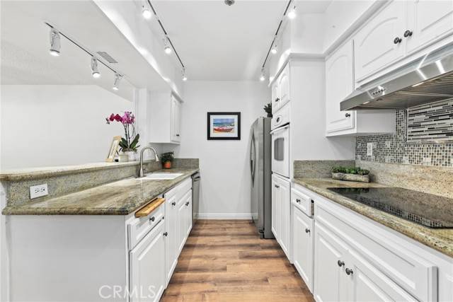 Redondo Beach, CA 90277,230 S Catalina Avenue #116
