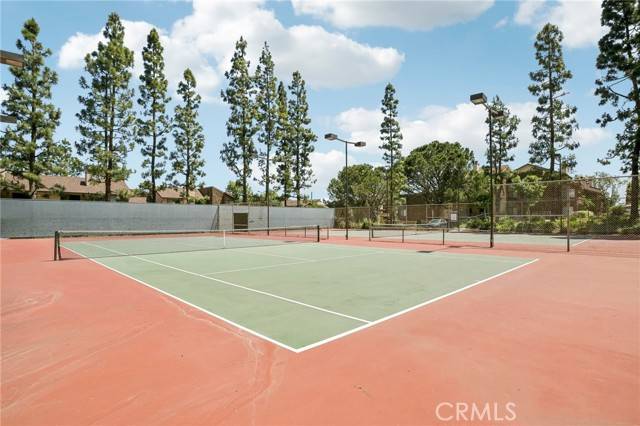 Signal Hill, CA 90755,2506 E Willow Street #302