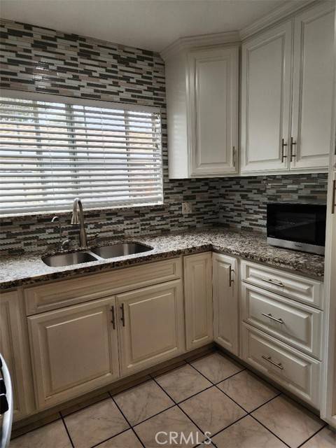 Inglewood, CA 90301,1009 Walnut Street