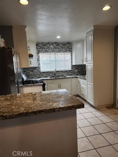 Inglewood, CA 90301,1009 Walnut Street
