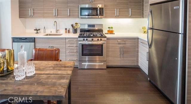 San Francisco, CA 94102,150 Van Ness Avenue #1112