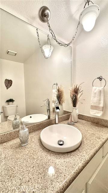 Torrance, CA 90503,2971 Plaza Del Amo #243