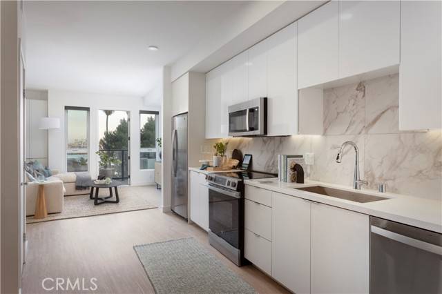 San Pedro, CA 90731,551 S Harbor #428
