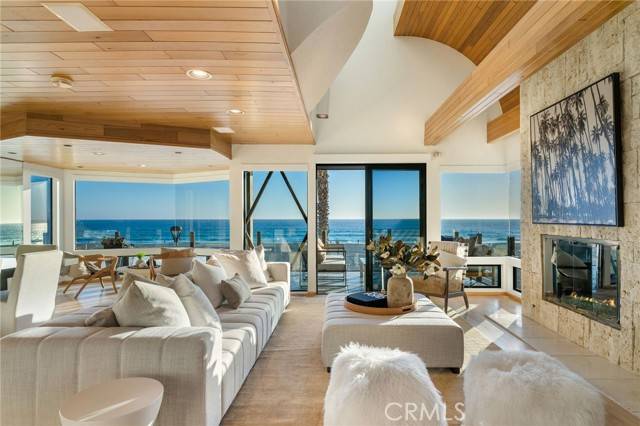 Manhattan Beach, CA 90266,708 The Strand