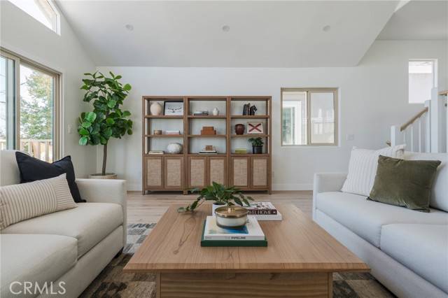 Redondo Beach, CA 90278,1709 Wollacott Street