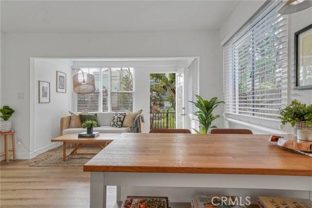 Venice, CA 90291,232 Howland Canal