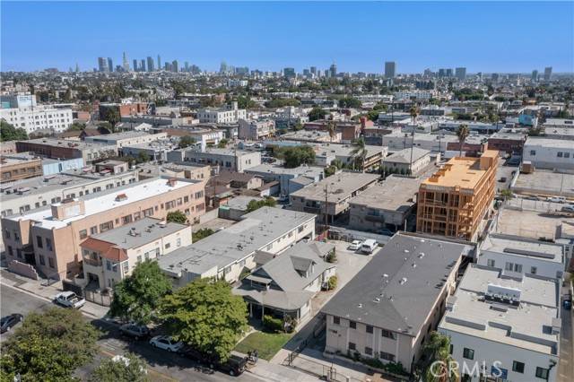 West Hollywood, CA 90038,5526 Lexington