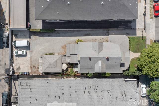 Los Angeles, CA 90038,5526 Lexington