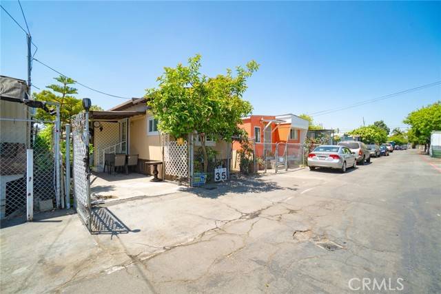 Compton, CA 90221,16002 S Atlantic Ave #C35