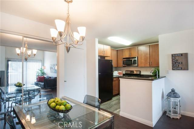 Playa Del Rey, CA 90293,8300 Manitoba Street #313