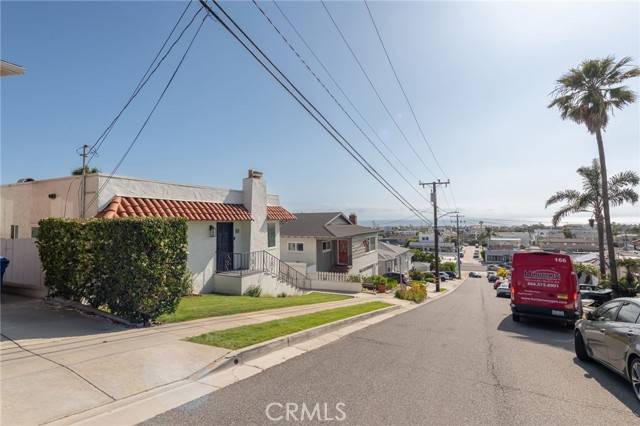 Hermosa Beach, CA 90254,912 8th Place