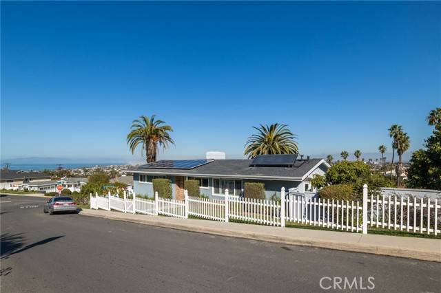 Redondo Beach, CA 90277,246 Via Los Miradores